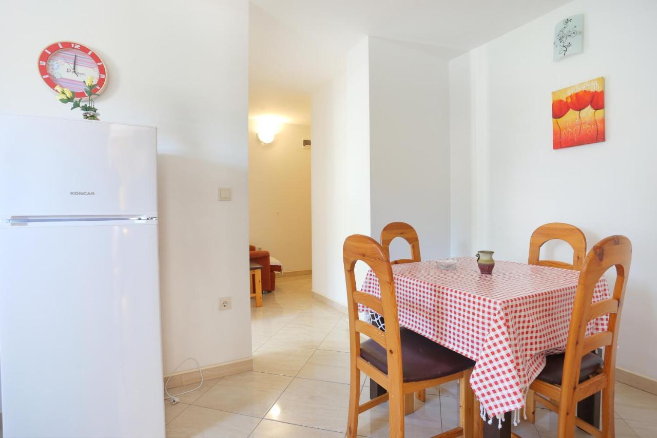 Apartments By The Sea Zivogosce - Porat, Makarska - 18218 Igrane Exterior photo